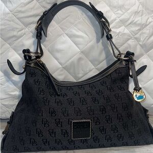 Vintage Navy Dooney and Burke handbag